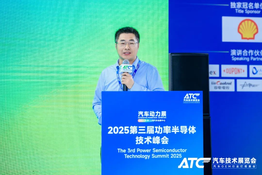 关于明斯特球员发表赛前动员演讲，号召全队团结一心的信息